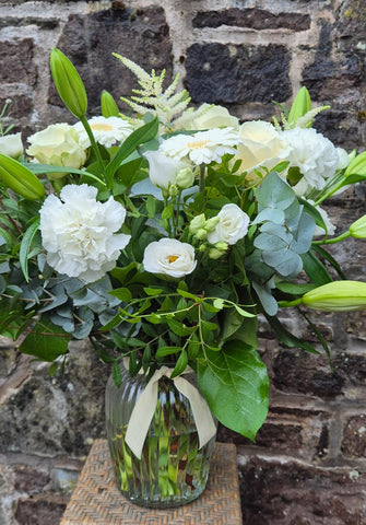 Vase arrangement